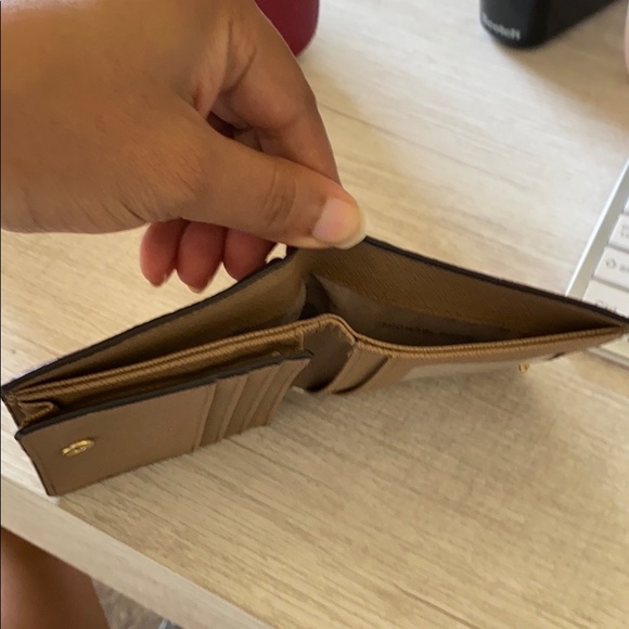 MK Red Bag And Wallet - Picture 14 of 16